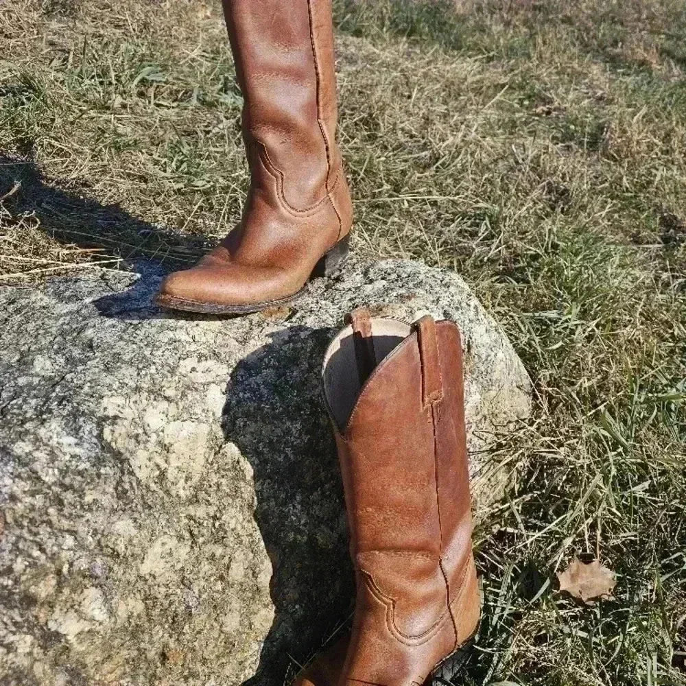 Vintage Brown Leather Cowboy Boots